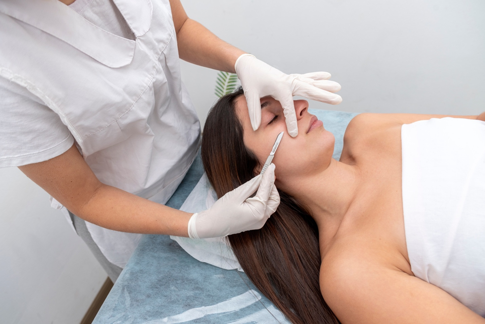 Dermaplaning Facial